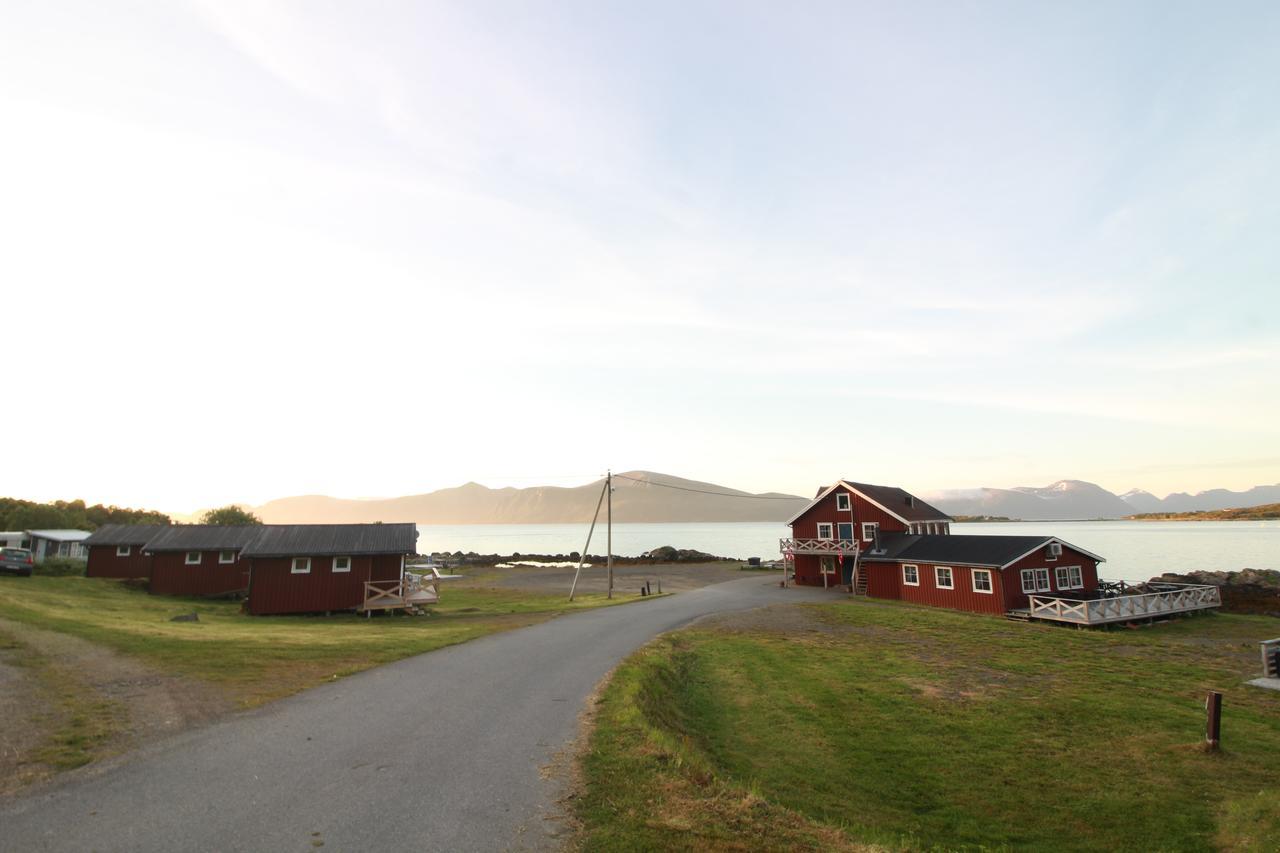 Toftenes Sjohuscamping Alsvag Luaran gambar